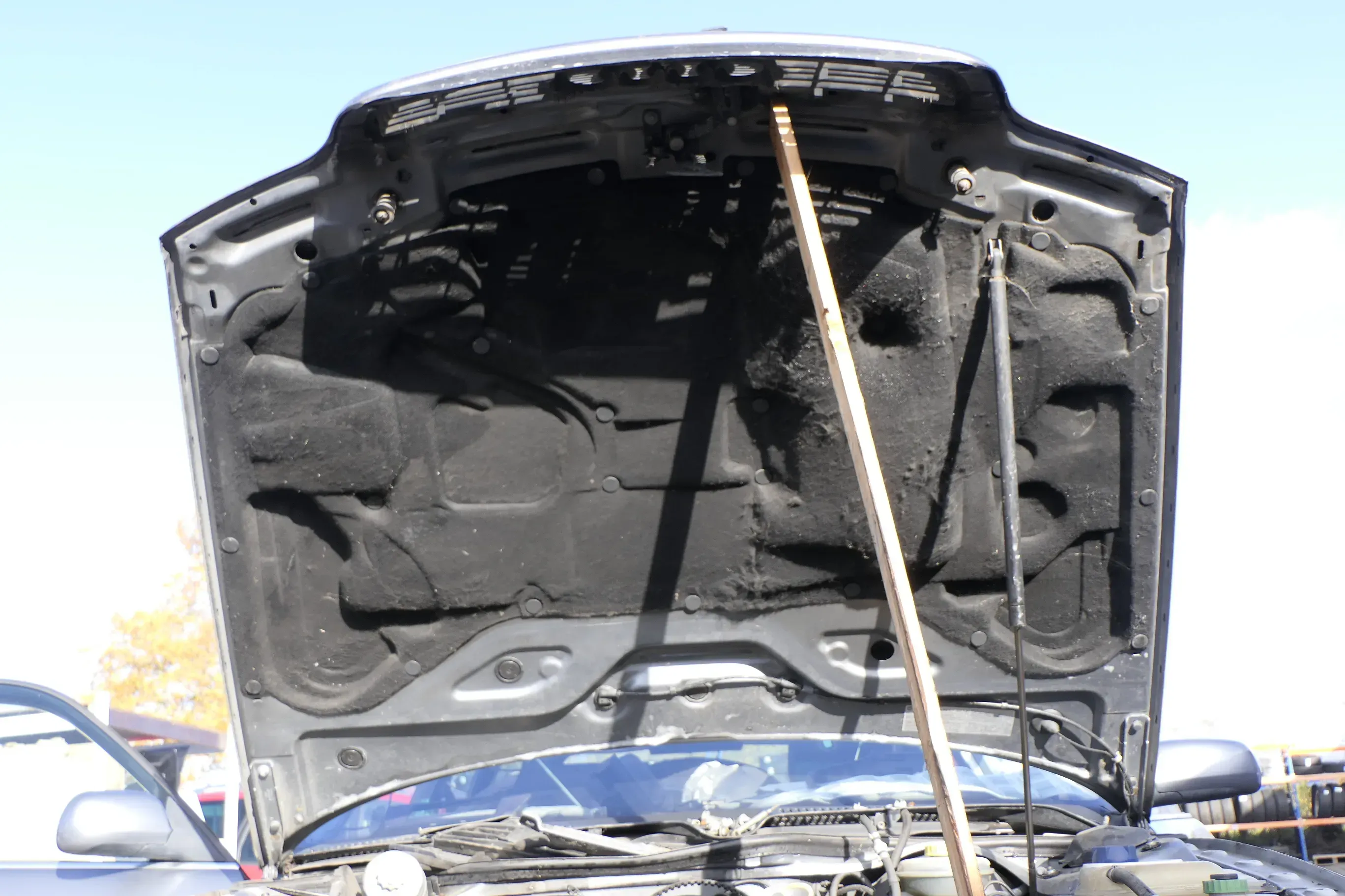 Audi A6 4A Dämpfung Motorhaube Dämmung Motorhaubendämmung TDI Dämmmatte - Bild 1