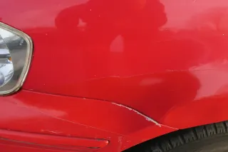 VW Polo 6N2 Kotflügel vorne links rot LP3G (bis auf den Schweller) - Bild 4