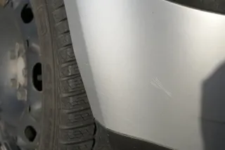 VW Polo 9N 9N3 Stoßstange Heckstoßstange hinten silber LA7W reflexsilber Mängel - Bild 2