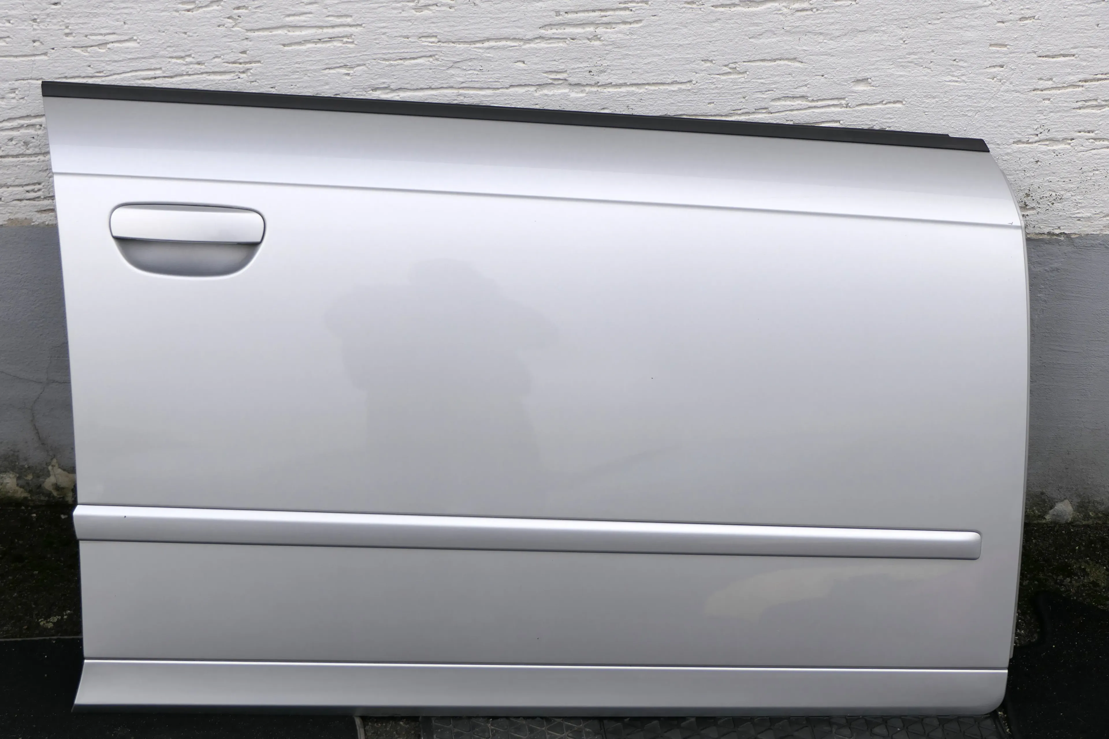 Audi A4 B7 8E Tür vorne rechts silber LY7W Kombi+Limo Türblatt S-line - Bild 1