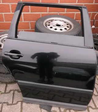 VW Passat 3B 3BG Kombi Variant Tür hinten rechts schwarz L041 - Bild 1