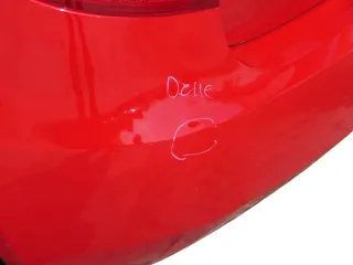 Fabia 5J Schrägheck Limousine Stoßstange hinten Heckstoßstange rot LF3K - Bild 5