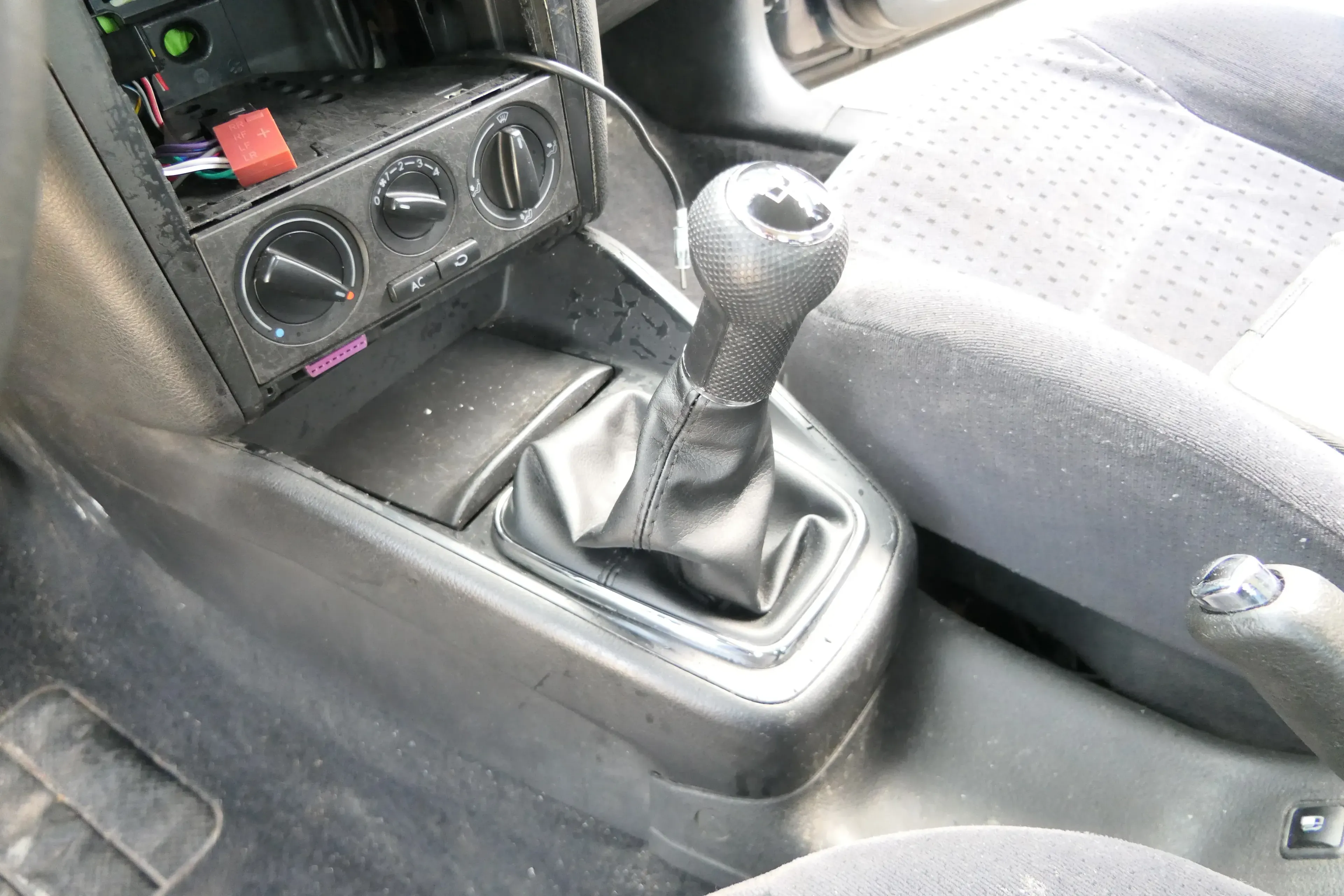 Golf 4 Bora Schaltknauf Schaltsack Schaltung Schaltknüppel Benziner 1,6 1,4 - Bild 1