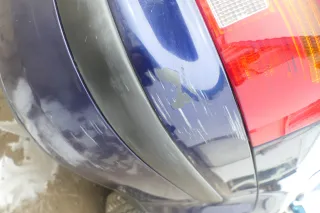 VW Golf 4 Kombi Avant Stoßstange hinten Heckstoßstange Stoßfänger blau LB5N - Bild 8