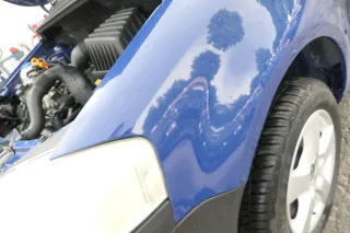 VW Fox Kotflügel vorne links blau LL5M - Bild 3