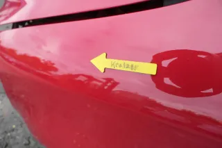 VW Fox Kotflügel vorne links rot LY3D - Bild 5