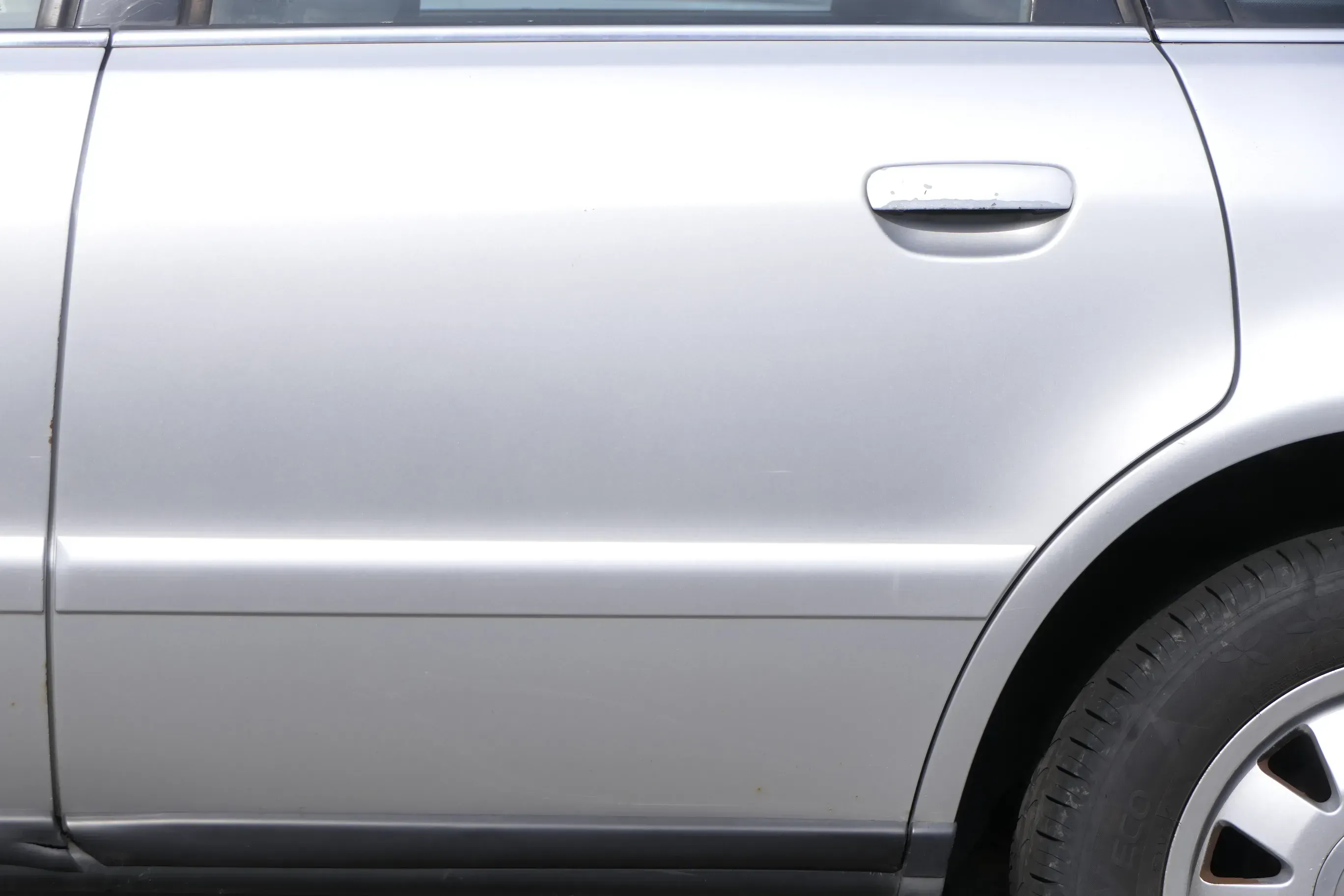 Audi A4 B5 Tür nur Türblatt hinten links grau silber LY7W - Facelift - Bild 1