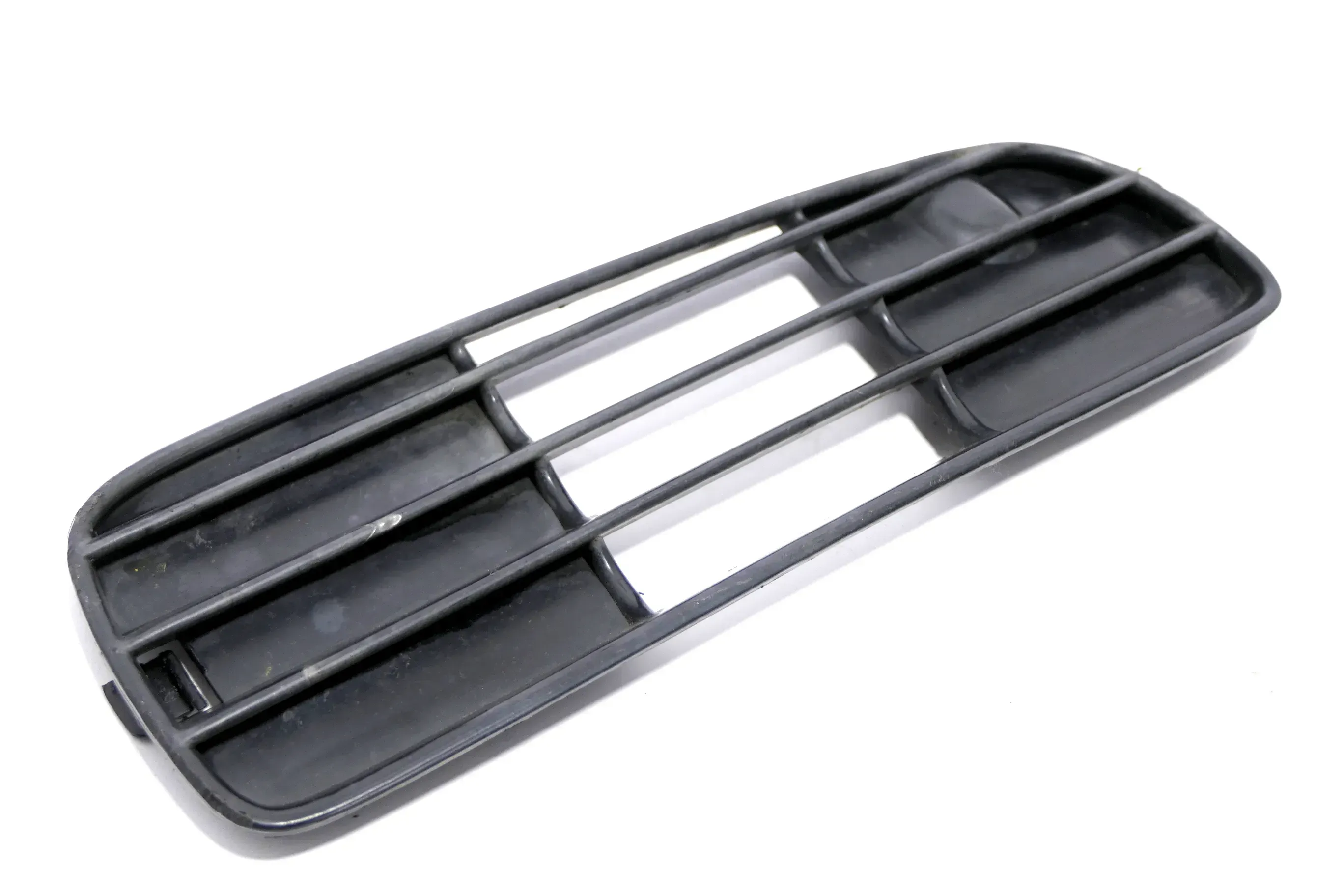 Audi 80 Gitter Stoßstange vorne Blende Abdeckung Kappe rechts 8A0807346 - Bild 1