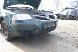 VW Passat 3BG Stoßstange vorne Frontstoßstange Stoßfänger grün LB6G - Bild 4