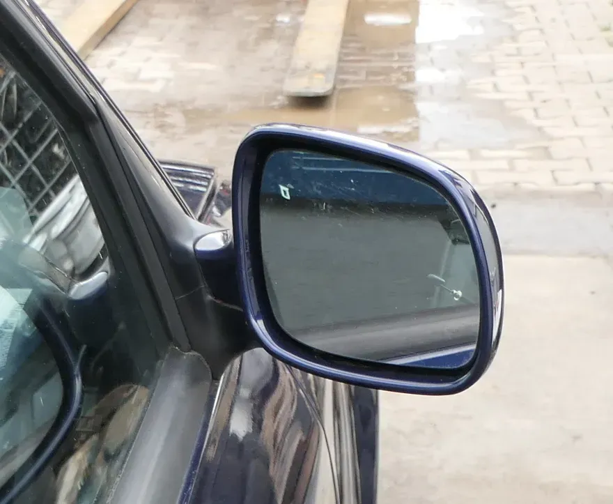 Skoda Octavia 1U elektrisch Spiegel Außenspiegel rechts blau LF5U 9460 Glas - Bild 1