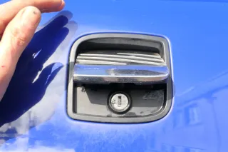 Seat Ibiza 6L Heckklappe Klappe hinten Kofferraumklappe blau LS5G ohneBremsleuch - Bild 7