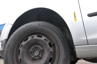 VW Fox Kotflügel vorne links silber LA7W - Bild 3