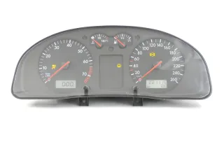 VW Passat 3B Tacho Tachometer Kombiinstrument 221.000km 3B1919860 Benziner - Bild 1