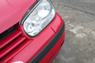 VW Golf 4 Stoßstange vorne Frontstoßstange Stoßfänger rot LY3D SWR - Bild 6