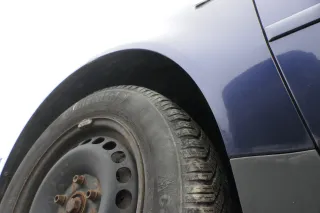 Audi A6 4B Kotflügel vorne links blau LZ5T (bis ca.Mitte 2001passend) - ROST - Bild 2