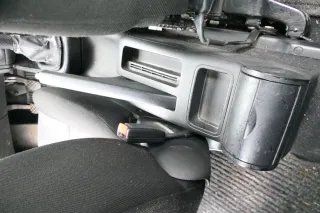 VW Golf 4 Bora Mitteltunnel Aschenbecher hinten Verkleidung schwarz - Bild 1