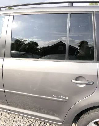 VW Touran 1T Tür hinten links grau LD7S mit Scheibe, sonst OHNE Anbauteile - Bild 1