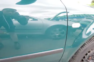 VW Passat 3B 3BG Kombi + Limo Tür vorne rechts Beifahrertür grün LB6G (ohneAnbau - Bild 3