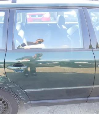 VW Passat 3B 3BG Kombi Variant Tür hinten rechts grün LC6N - Bild 1