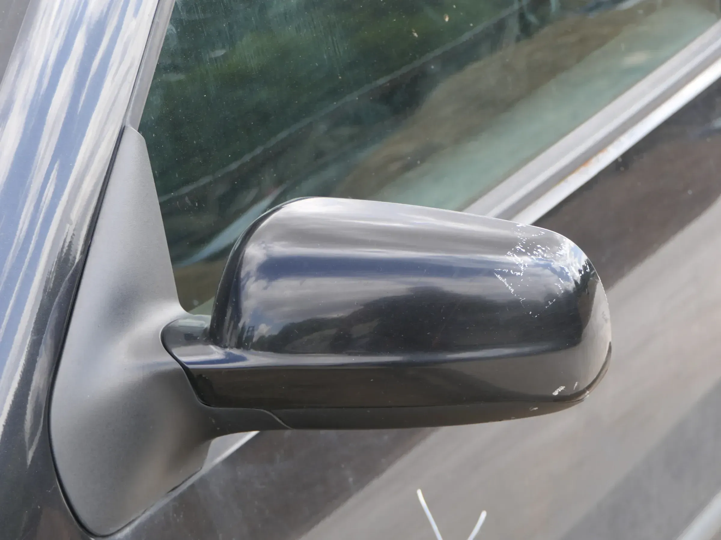 VW Golf 4 Bora mechanischer Spiegel vorne links Außenspiegel schwarz LC9Z & Glas - Bild 1