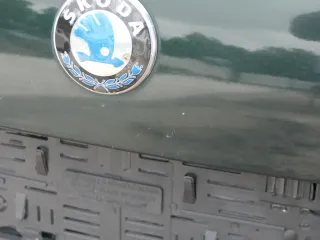 Fabia 6Y6 Schrägheck Heckklappe Kofferraumklappe hinten grün LF8T Scheibe - Bild 17