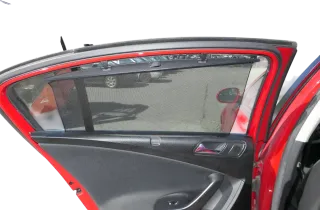 VW Passat 3C B63 Kombi Türverkleidung Tür hinten links Sonnenrollo Sonnen Rollo - Bild 1