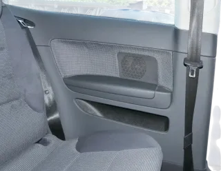 A3 8P Seitenverkleidung Seite Verkleidung hinten links 2/3-Türer Seite schwarz - Bild 1