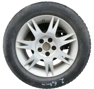 4x Polo 9N Ibiza Alufelgen Reifen 195/60 R15 -ca5-6,5mm Winterreifen 6L0601025A - Bild 1
