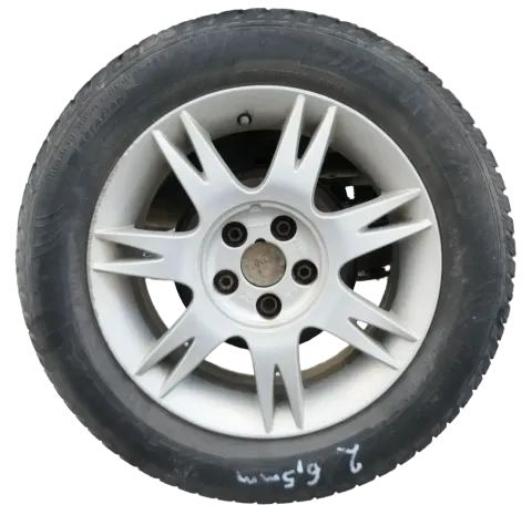 4x Polo 9N Ibiza Alufelgen Reifen 195/60 R15 -ca5-6,5mm Winterreifen 6L0601025A