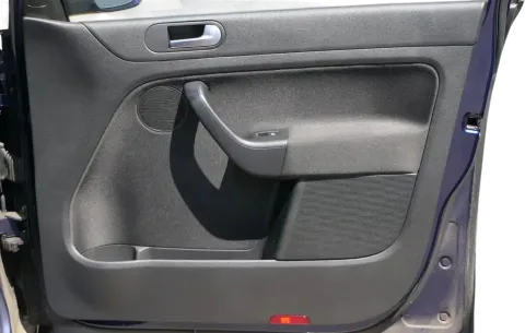 1x VW Golf Plus 5M 1x Türverkleidung Verkleidung Tür vorne rechts schwarz Griff