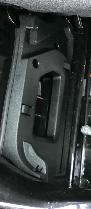 VW Up Mii Aufnahme Ladeboden Verkleidung Abdeckung Kofferraum links - Bild 1