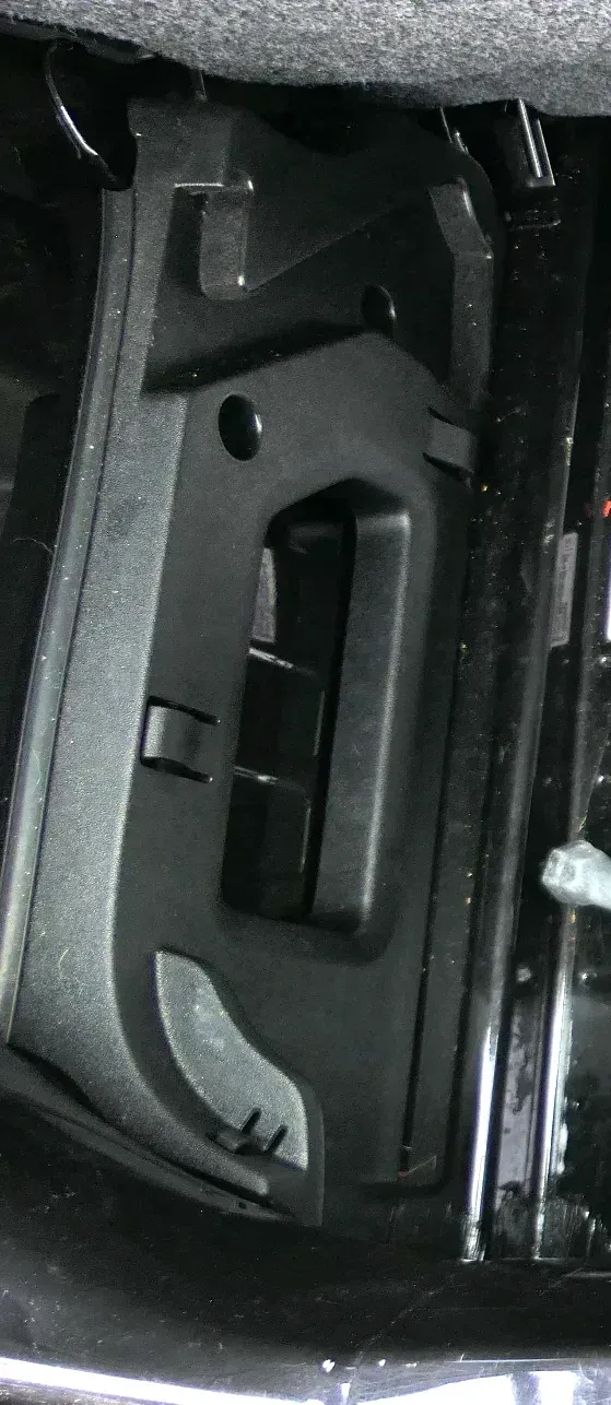 VW Up Mii Aufnahme Ladeboden Verkleidung Abdeckung Kofferraum links - Bild 1