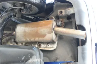 VW Golf 3 Auspuff Mitteltopf + Endschalldämpfer 1,8 AAM ANN Benziner - Bild 1
