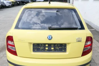 Skoda Fabia 6Y6 Schrägheck Heckklappe Kofferraumklappe hinten gelb LF1R Scheibe - Bild 1