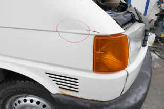 VW T4 kurze Version Kotflügel vorne rechts weiß R902 7D0821104B - Bild 2