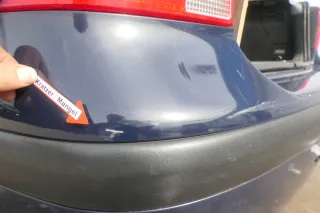 VW Golf 4 Limousine Stoßstange hinten Heckstoßstange Stoßfänger blau LA5G - Bild 4