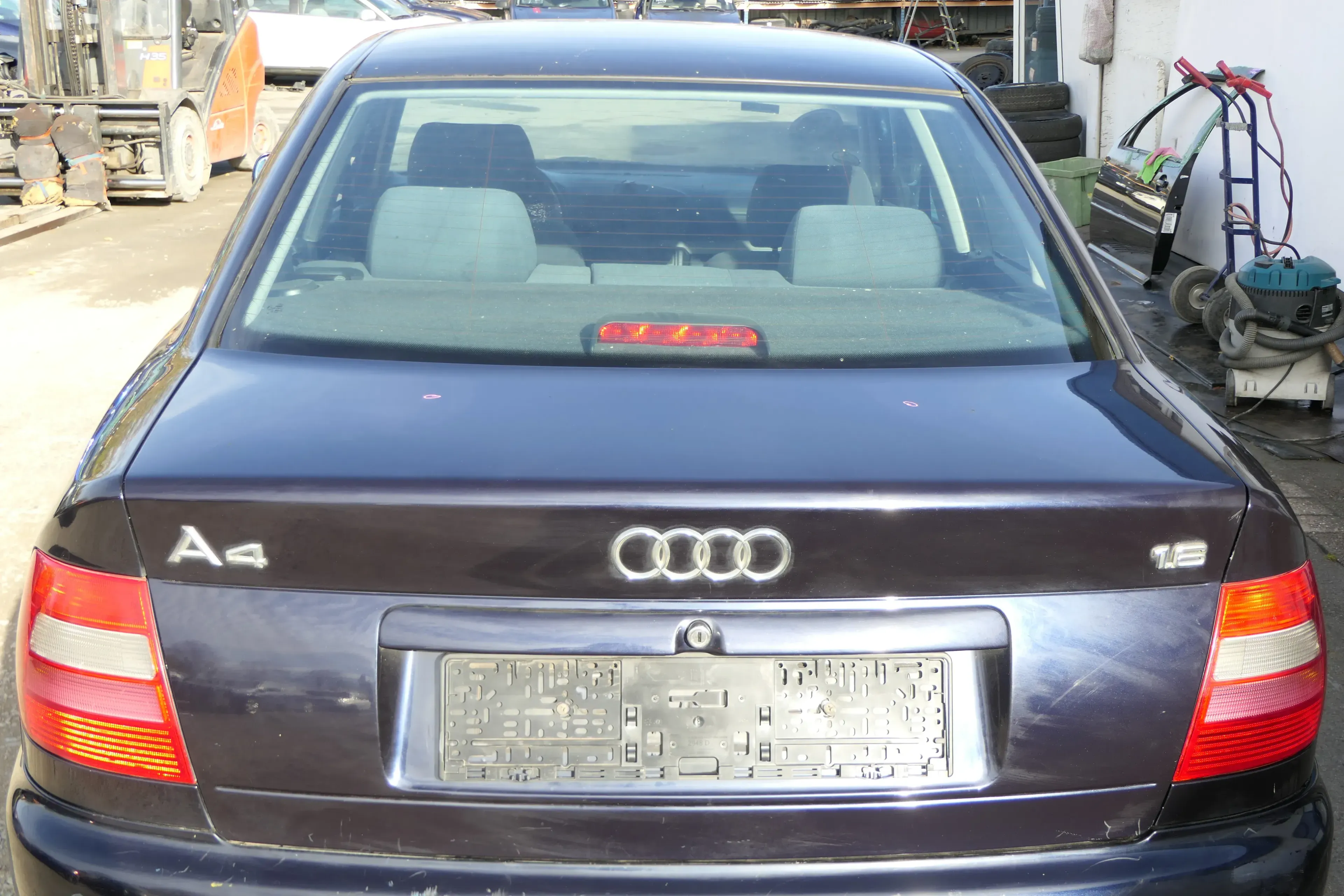 A4 B5 Heckklappe hinten Klappe Kofferraumklappe Limousine blau lila LZ5L bis1999 - Bild 1
