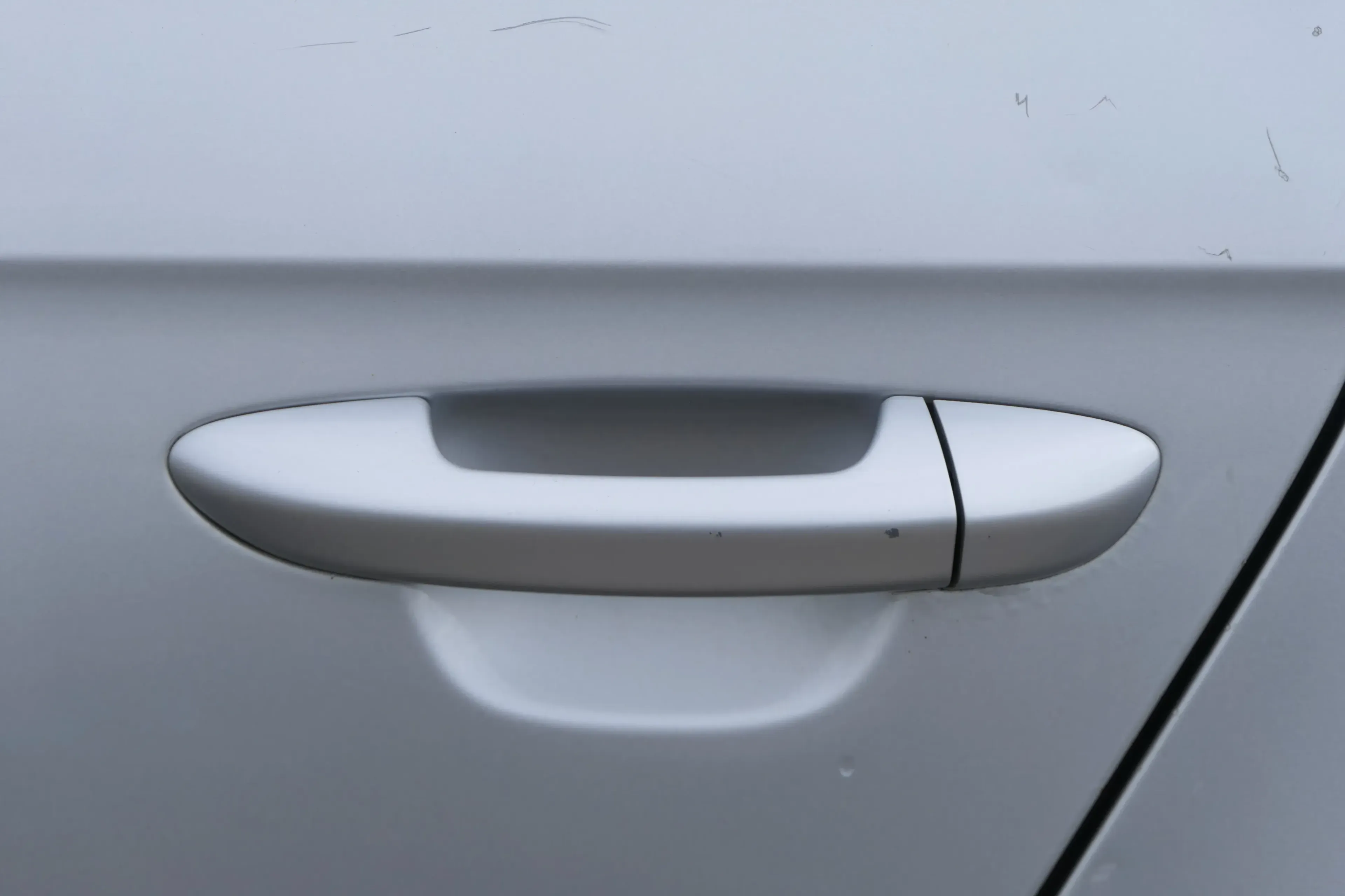 1x VW Passat 3C Türgriff Tür Griff vorne rechts außen silber grau LA7W - Bild 1