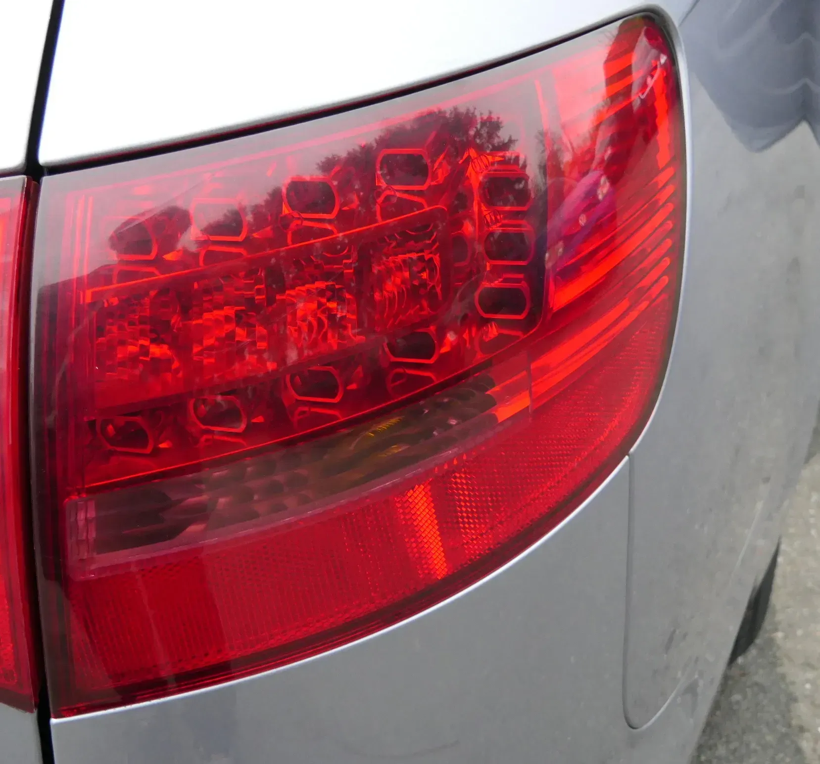 A6 4F Avant LED Rücklicht Rückleuchte Hecklicht original 4F9945096H rechts außen - Bild 1