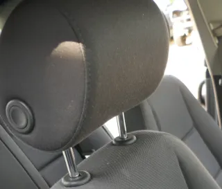 Audi A4 B6 8E Kopfstütze vorne rechts schwarz / soul vorn 8E0881902J - Bild 1