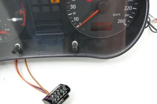 Audi A3 8L Tacho Tachometer Kombiinstrument 261.000km 8L0919860E Benziner 1,6 - Bild 2