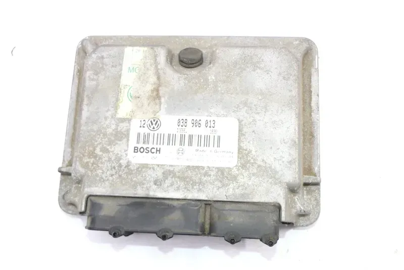 VW Golf 4 Bora Steuergerät 1,9 SDI 50kw 68PS AGP Motor 038906013 Diesel - Bild 1