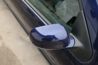 VW Golf 4 Bora elektrischer Spiegel vorne rechts Außenspiegel blau LB5N Glas - Bild 2