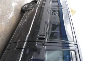 T4 Transporter Tür rechts Schiebetür mit Scheibe Multivan Caravelle schwarz LC9Z - Bild 9