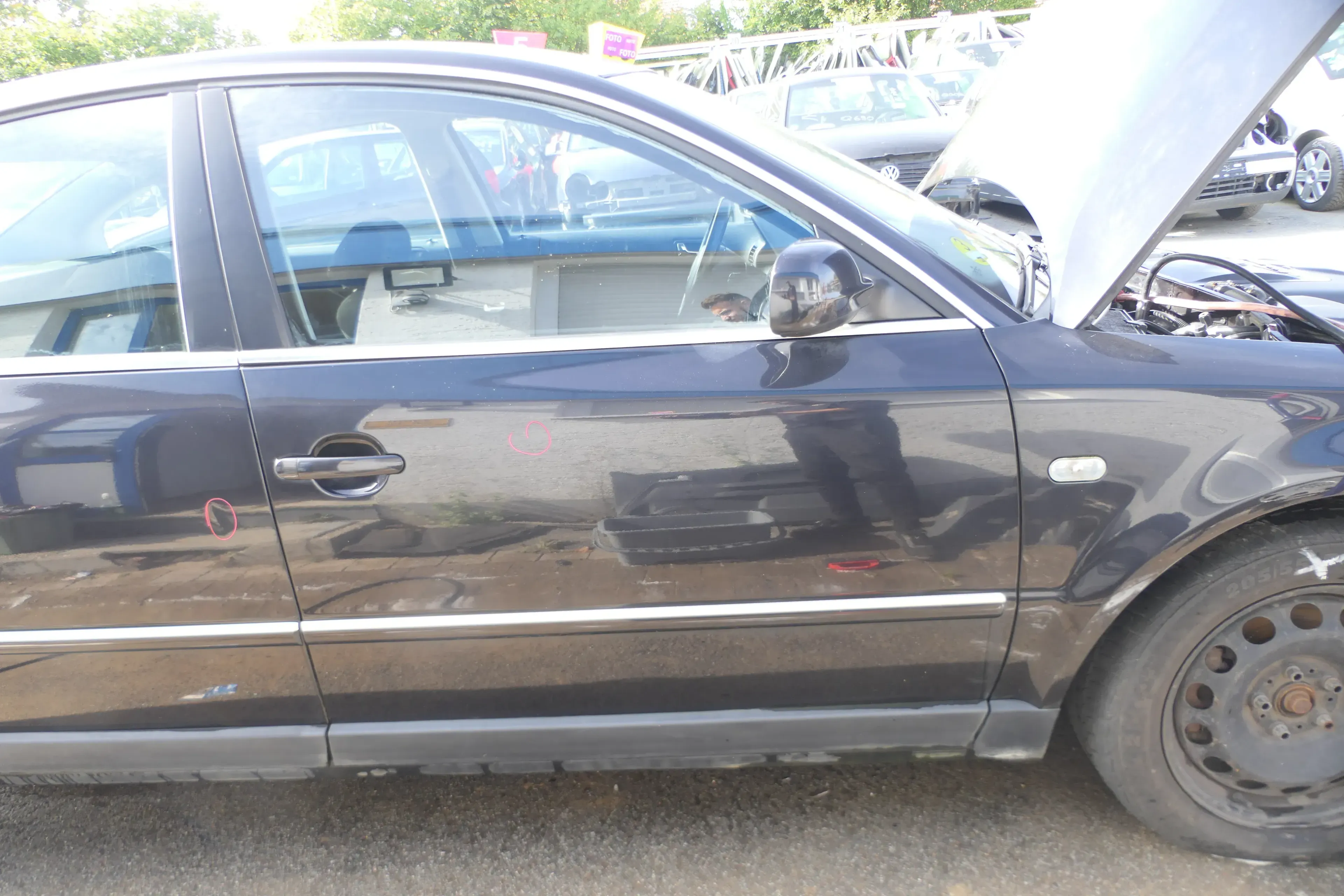 Passat 3B 3BG Kombi + Limo Tür vorne rechts Beifahrertür schwarz LC9Z Chrom ohne - Bild 1