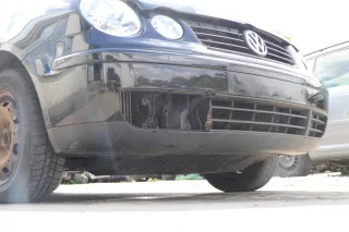 VW Polo 9N Stoßstange Frontstoßstange vorne schwarz L041 + Grill - Bild 6