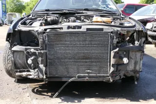 Audi A4 B5 Schloßträger Klimaanlage 6 Zylinder 2,5 TDI V6 Facelift Kühler Lüfter - Bild 1