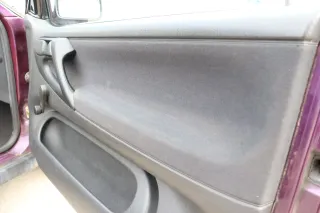 VW Polo 6N Türverkleidung Verkleidung Tür vorne rechts + links 2/3-Türer off-bla - Bild 6