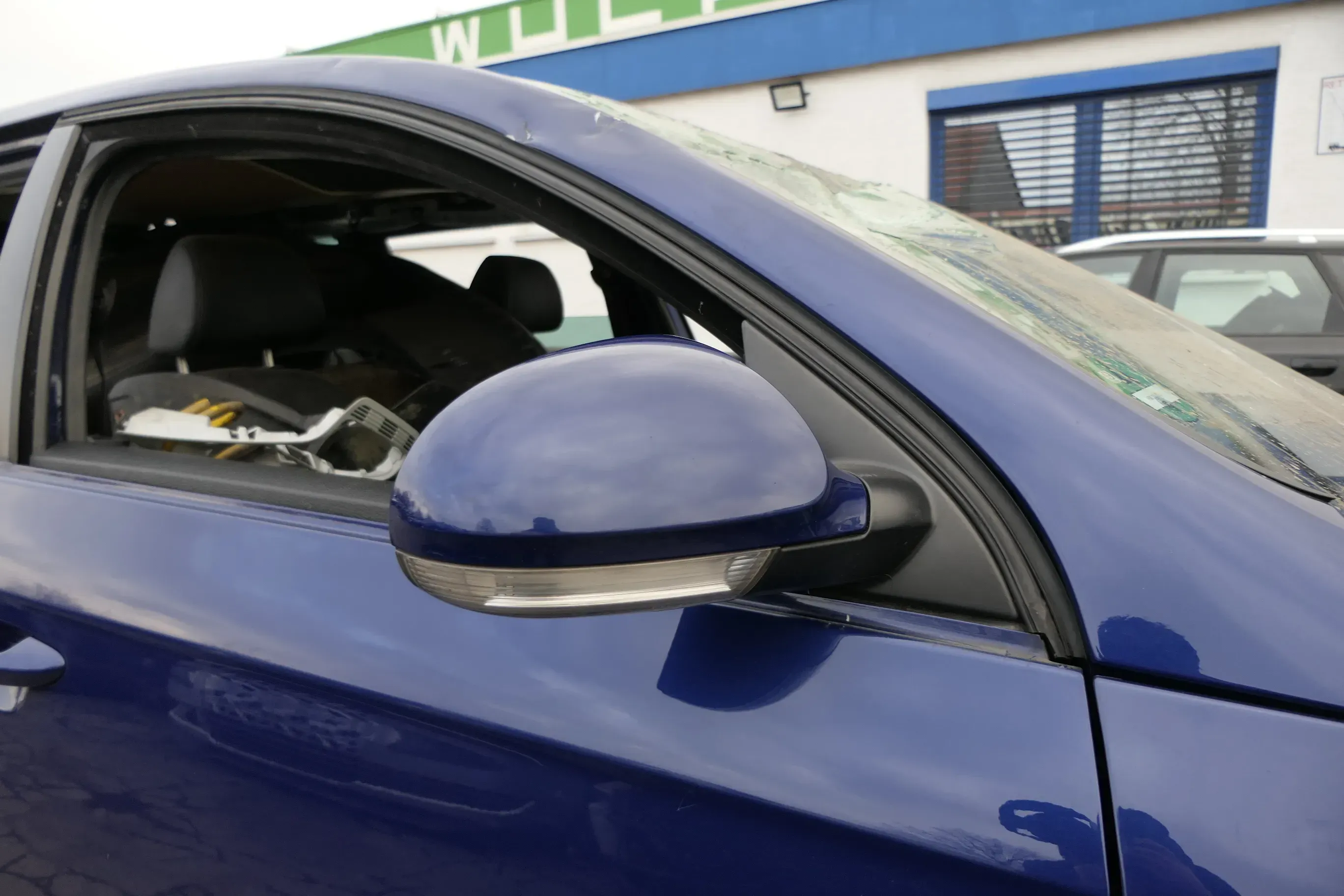 VW Passat 3C elektrischer Spiegel Außenspiegel rechts blau LC5E anklappbar Umfel - Bild 1