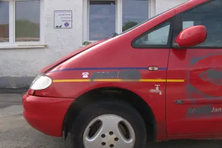 VW Sharan 7M Kotflügel links vorne rot bis ca. Ende 1999 passend - Mängel - Bild 1